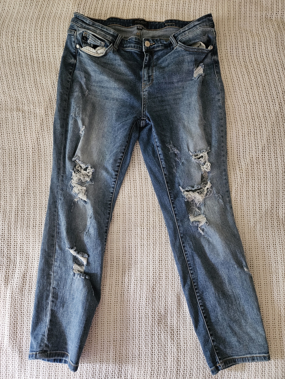 Judy Blue Distressed Women's Blue Denim Jeans